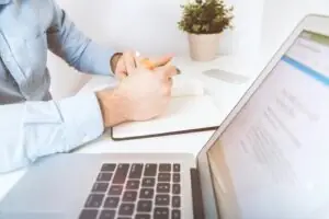 An image for the guide How to write an executive summary for a proposal
